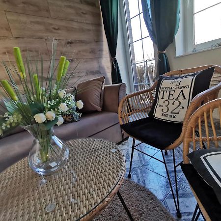 Apartament Kolobrzeg Starowka Welcome Home المظهر الخارجي الصورة